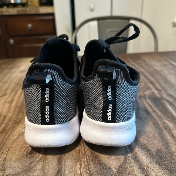 Women’s Adidas Cloudfoam - Picture 3 of 6